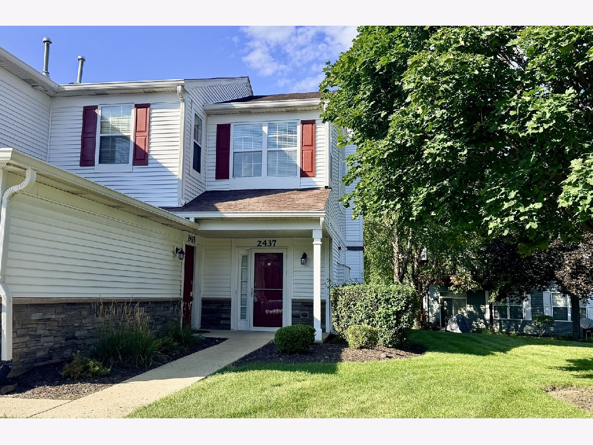 Townhomes & Condos & Homes For Rent Enclave At Country Lakes Naperville Illinois, 2437 Oneida