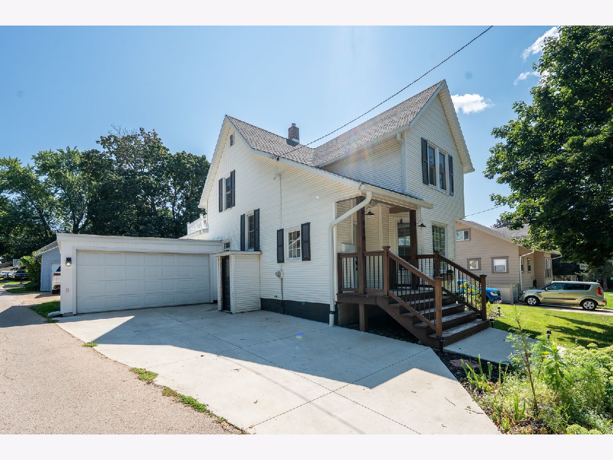  Sold Freeport Illinois, 419 Saxby