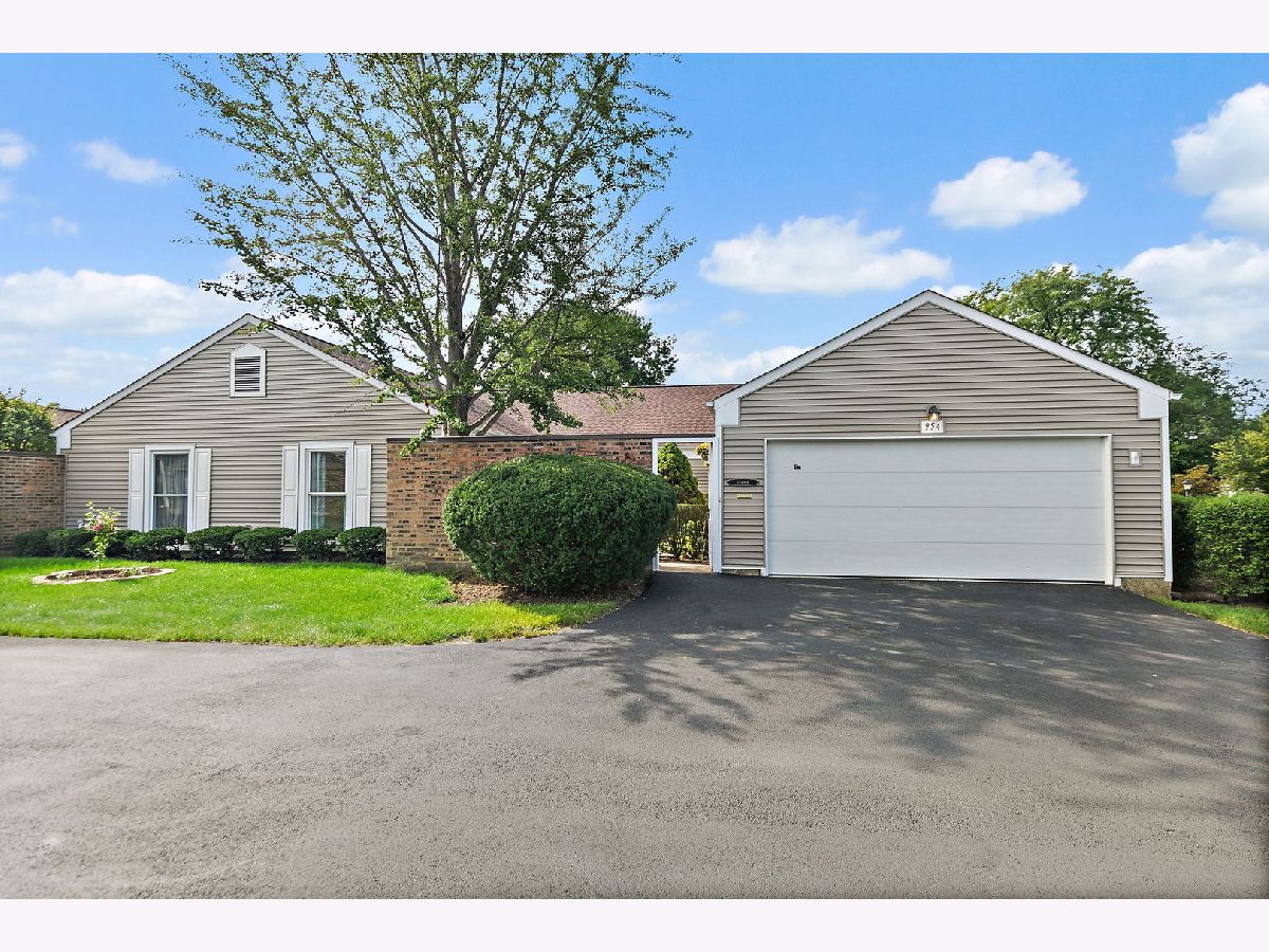  Sold Wheaton Illinois, 954 Dartmouth