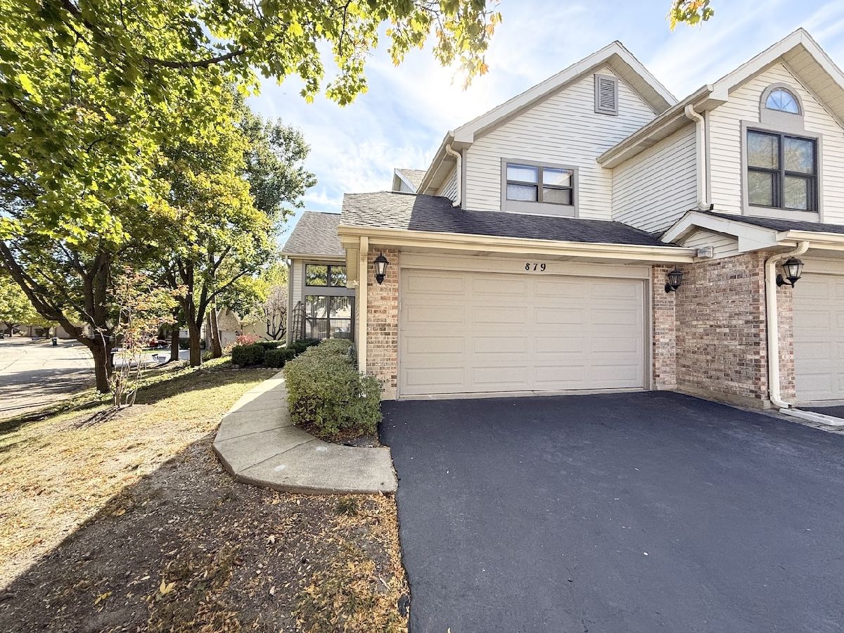  For Sale Palatine Illinois, 879 Auburn Woods Drive