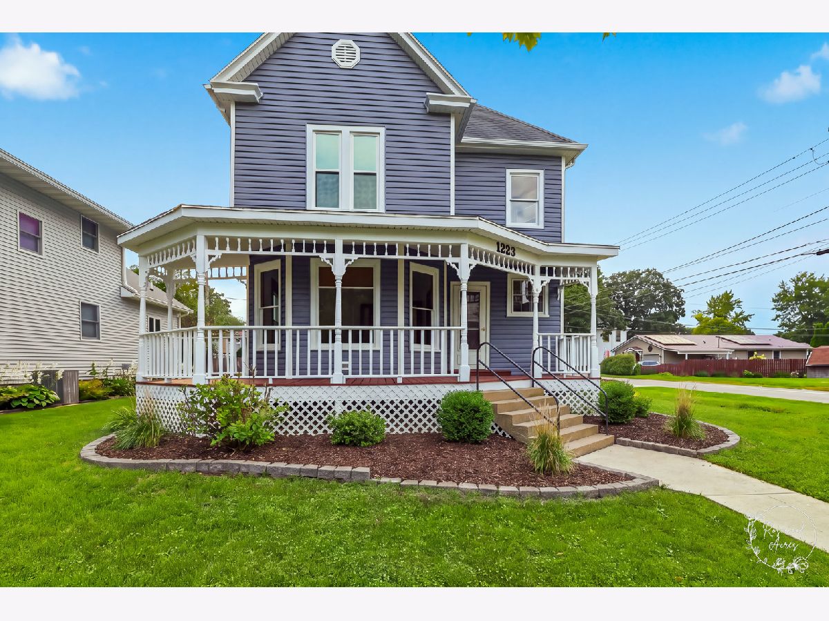  For Sale Pontiac Illinois, 1223 Locust Street