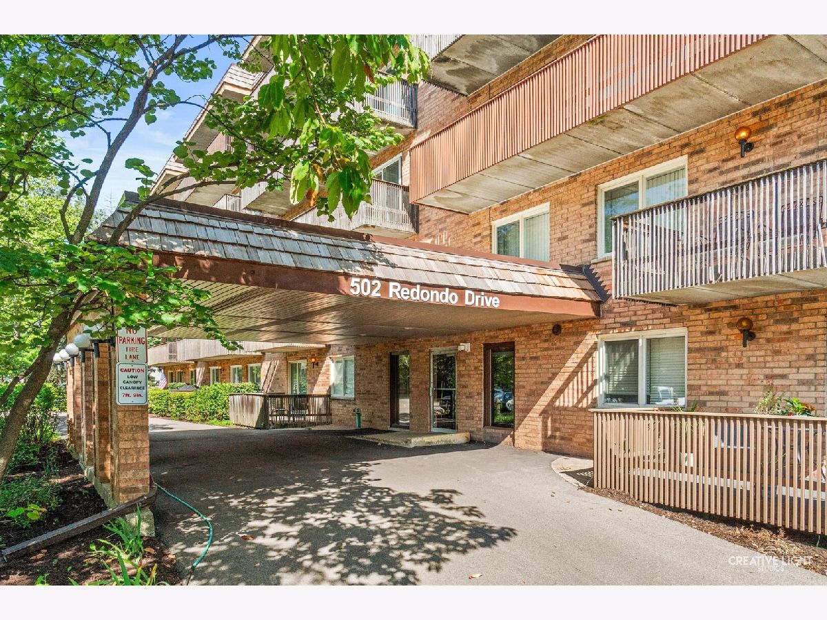  For Sale Downers Grove Illinois, 502 Redondo Drive