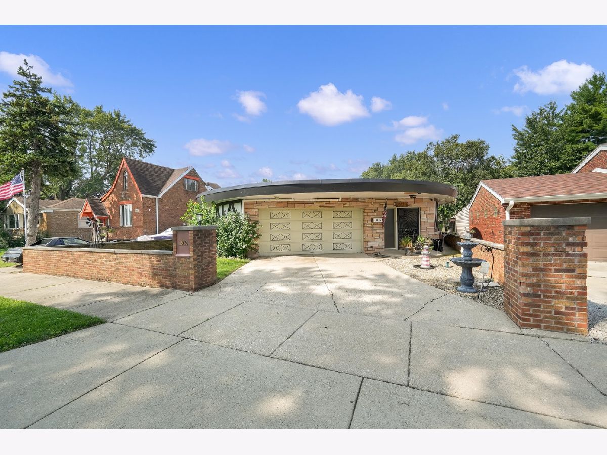  For Sale Stickney Illinois, 3936 Clarence Avenue