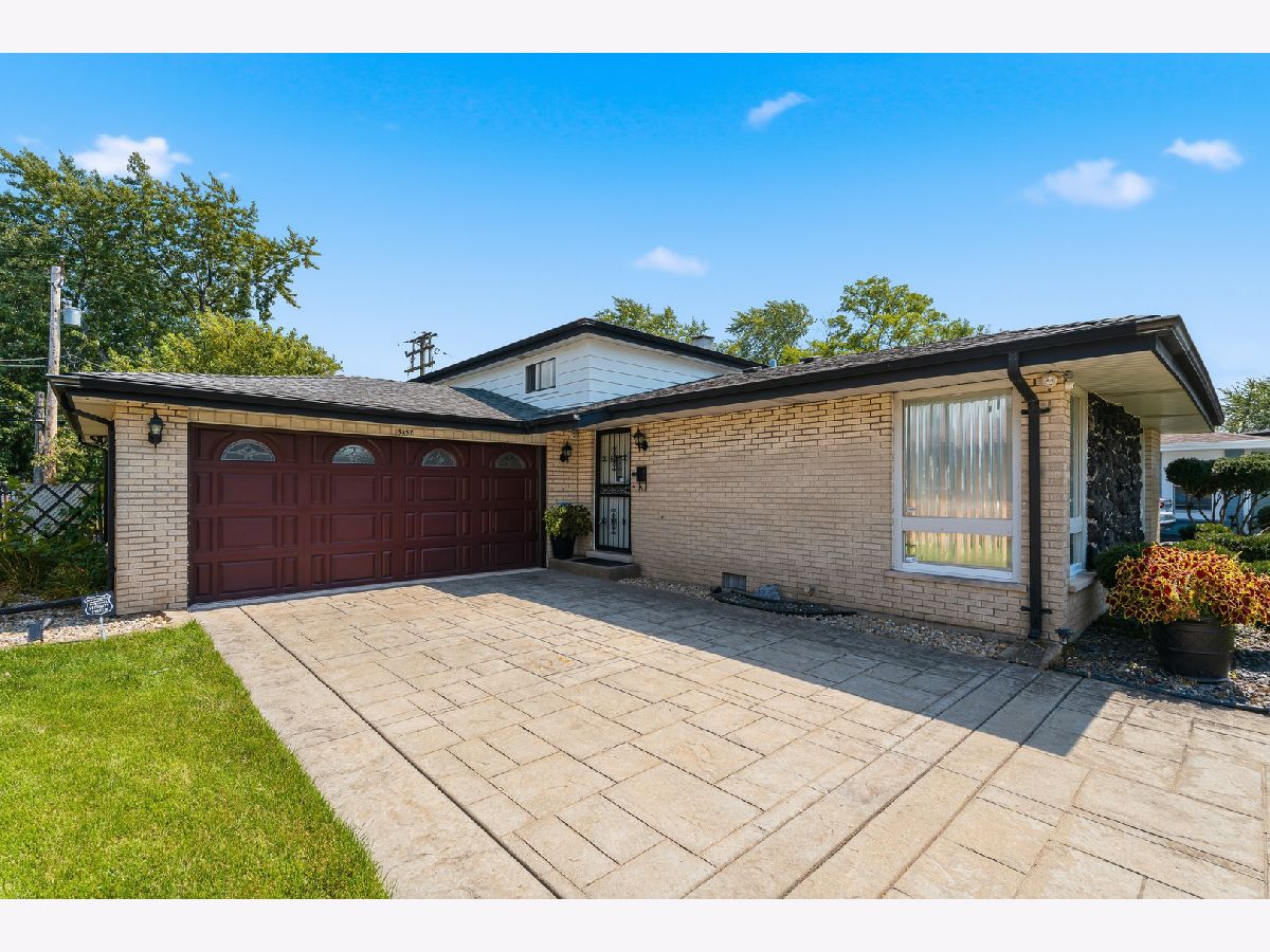  For Sale Dolton Illinois, 15457 Diekman Court