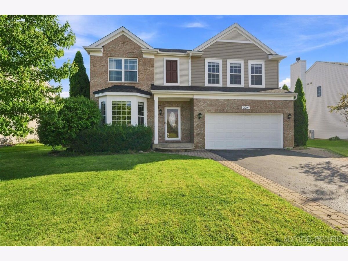 Condos & Townhomes & Homes For Sale Bristol Bay Yorkville Illinois, 224 Burnett Street