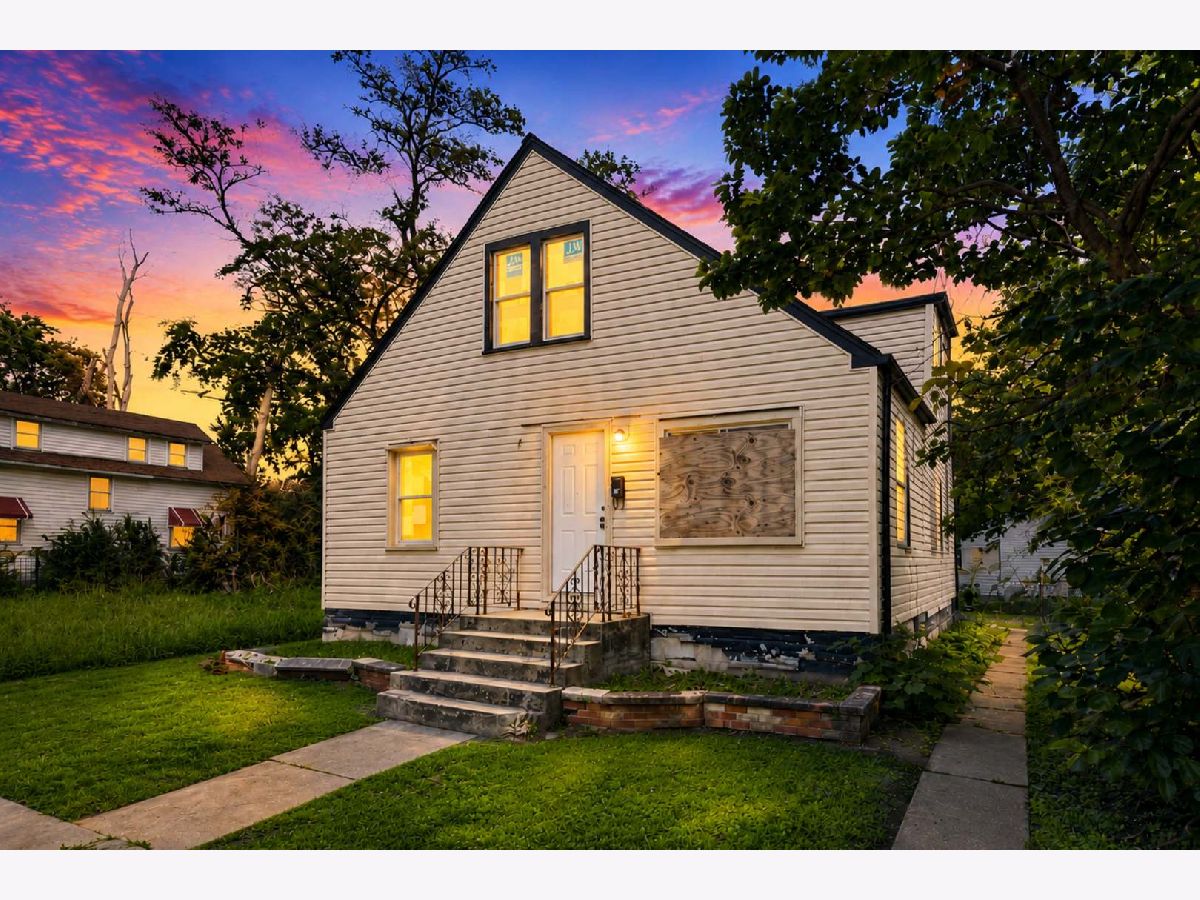  For Sale Harvey Illinois, 15641 Paulina Street