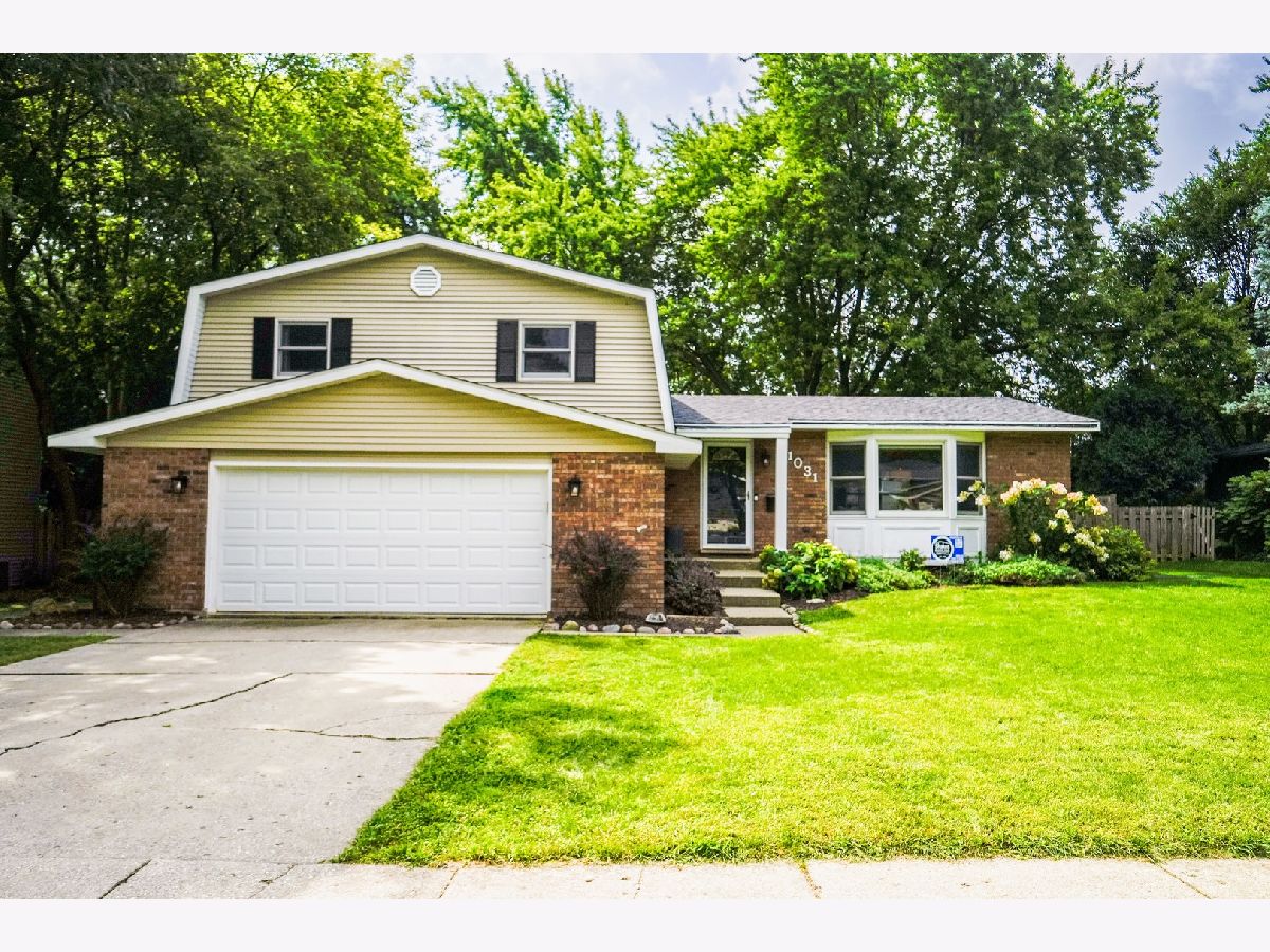 Homes For Sale Crane Park Libertyville Illinois, 1031 Shari Lane