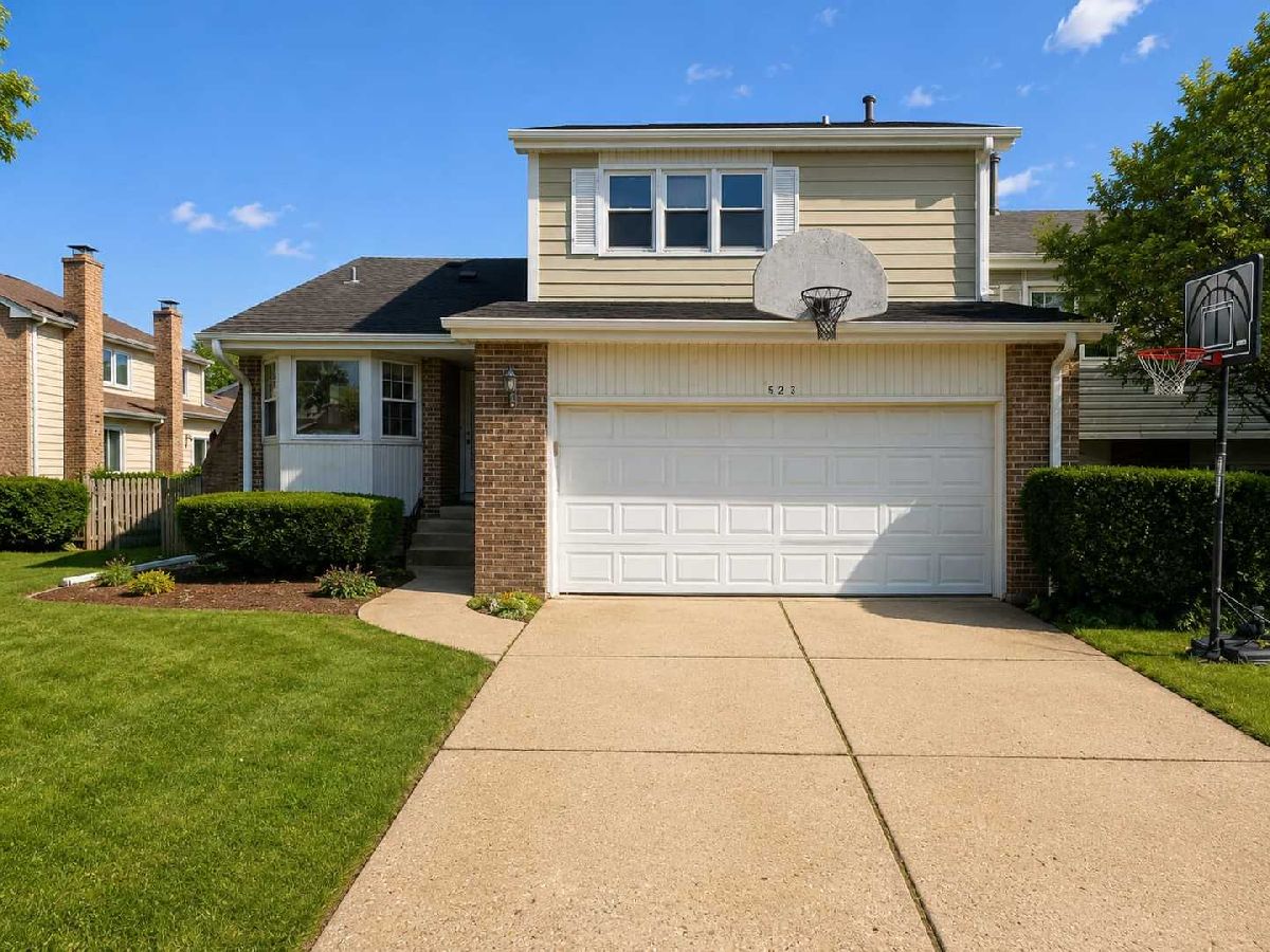  For Sale Northbrook Illinois, 523 Dunsten Circle