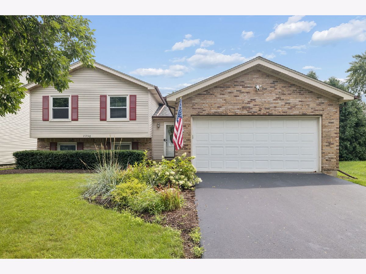  For Sale Naperville Illinois, 2296 Briarhill Drive