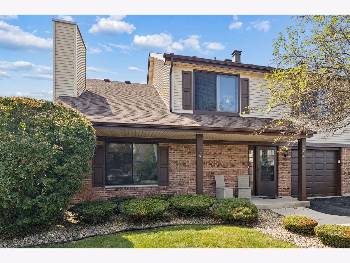 Condos & Townhomes & Homes For Sale Heritage Orland Park Illinois, 9219 Virginia Court