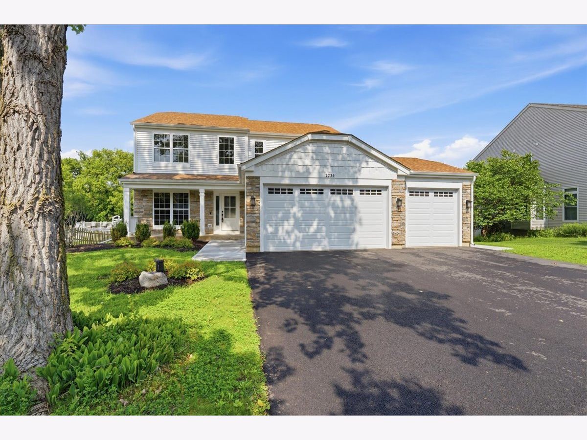  For Sale Port Barrington Illinois, 1236 Noble Drive