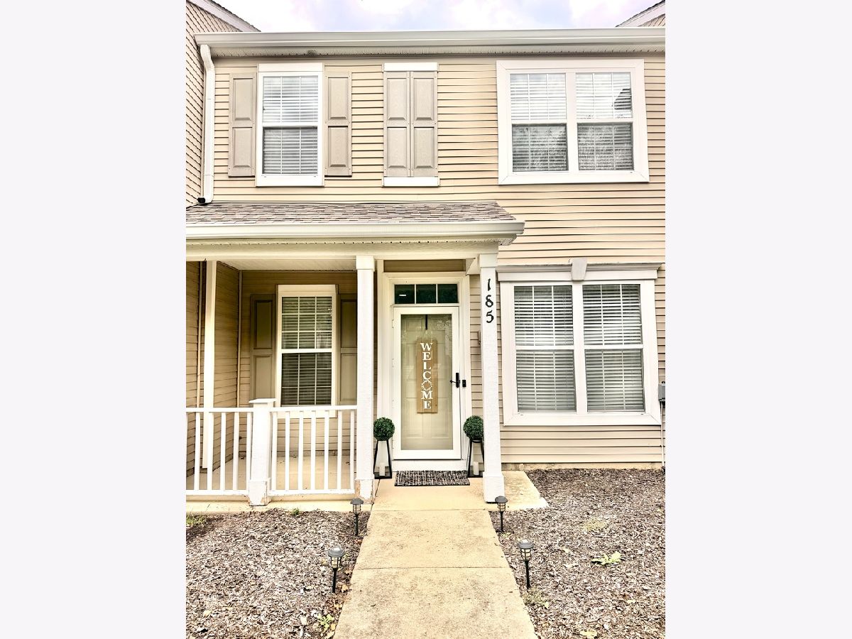Townhomes For Sale Springbrook Townhomes Oswego Illinois, 185 Springbrook Trail