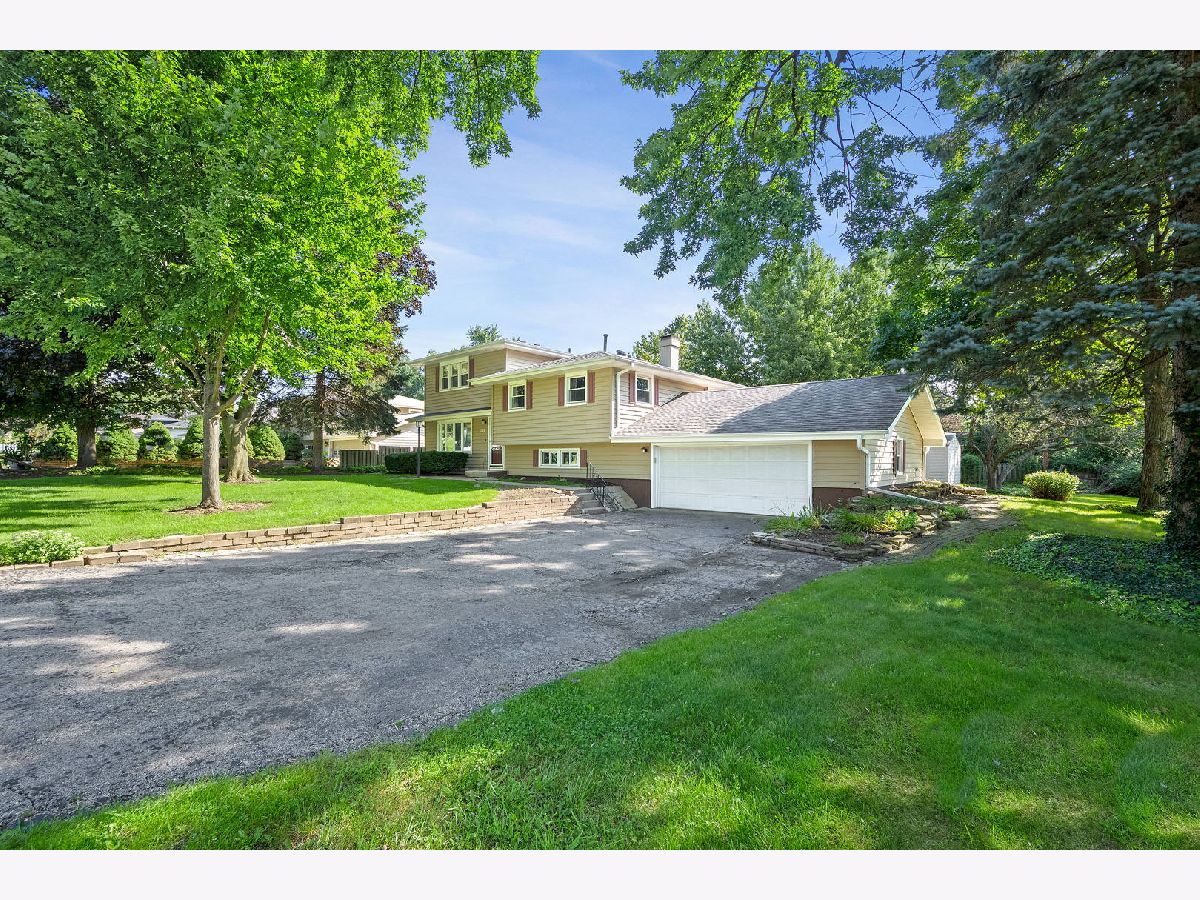  For Sale Downers Grove Illinois, 6151 Leonard Avenue