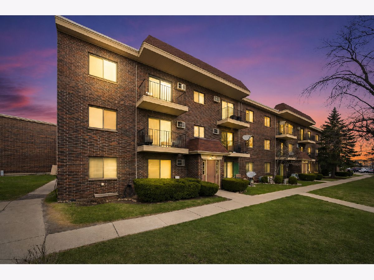  For Sale Addison Illinois, 940 Rohlwing Road
