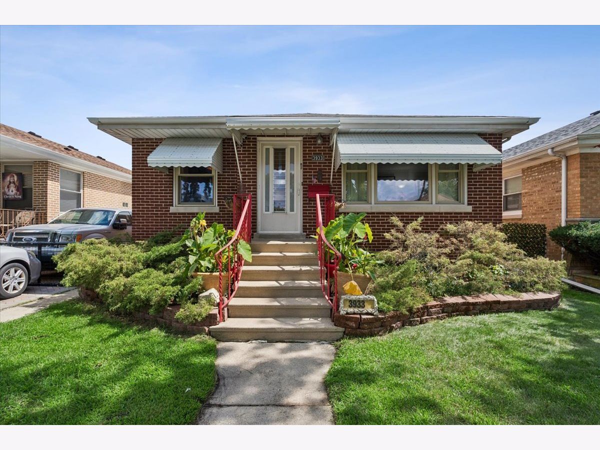  For Sale Stickney Illinois, 3933 Oak Park Avenue