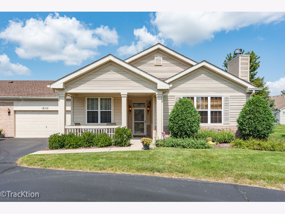  For Sale Crest Hill Illinois, 16611 Buckner Pond Way