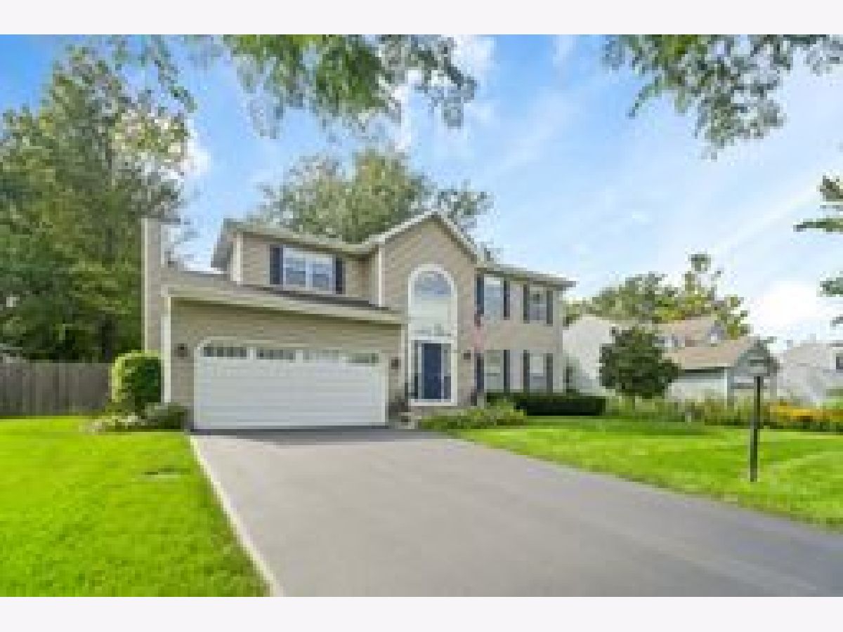  For Sale Cary Illinois, 28 Hampton Street