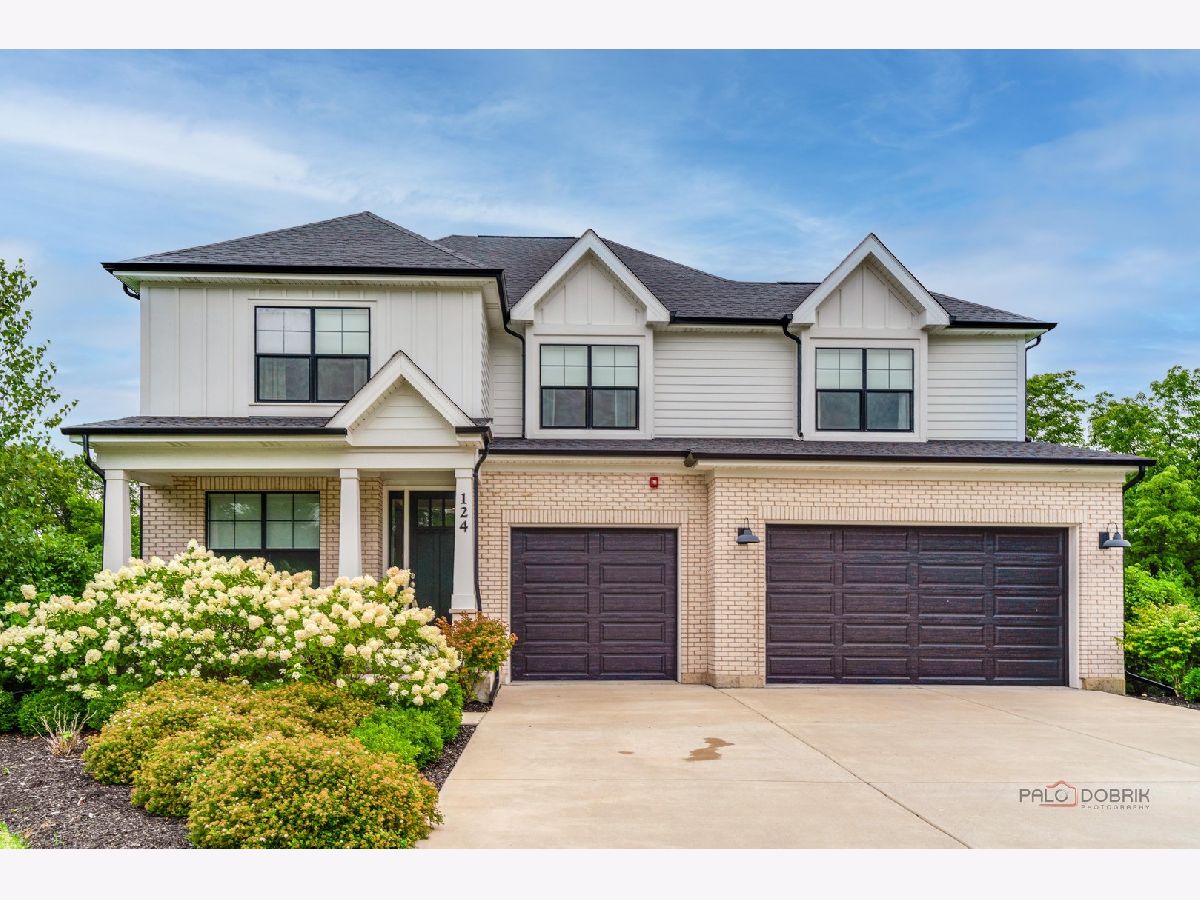  For Sale Indian Creek Illinois, 124 Lilly Court