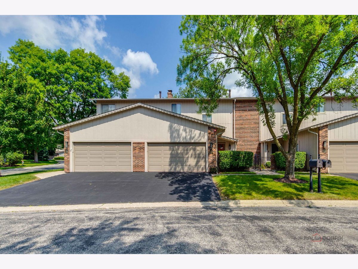  For Sale Oak Brook Illinois, 19W182 Ginny Lane