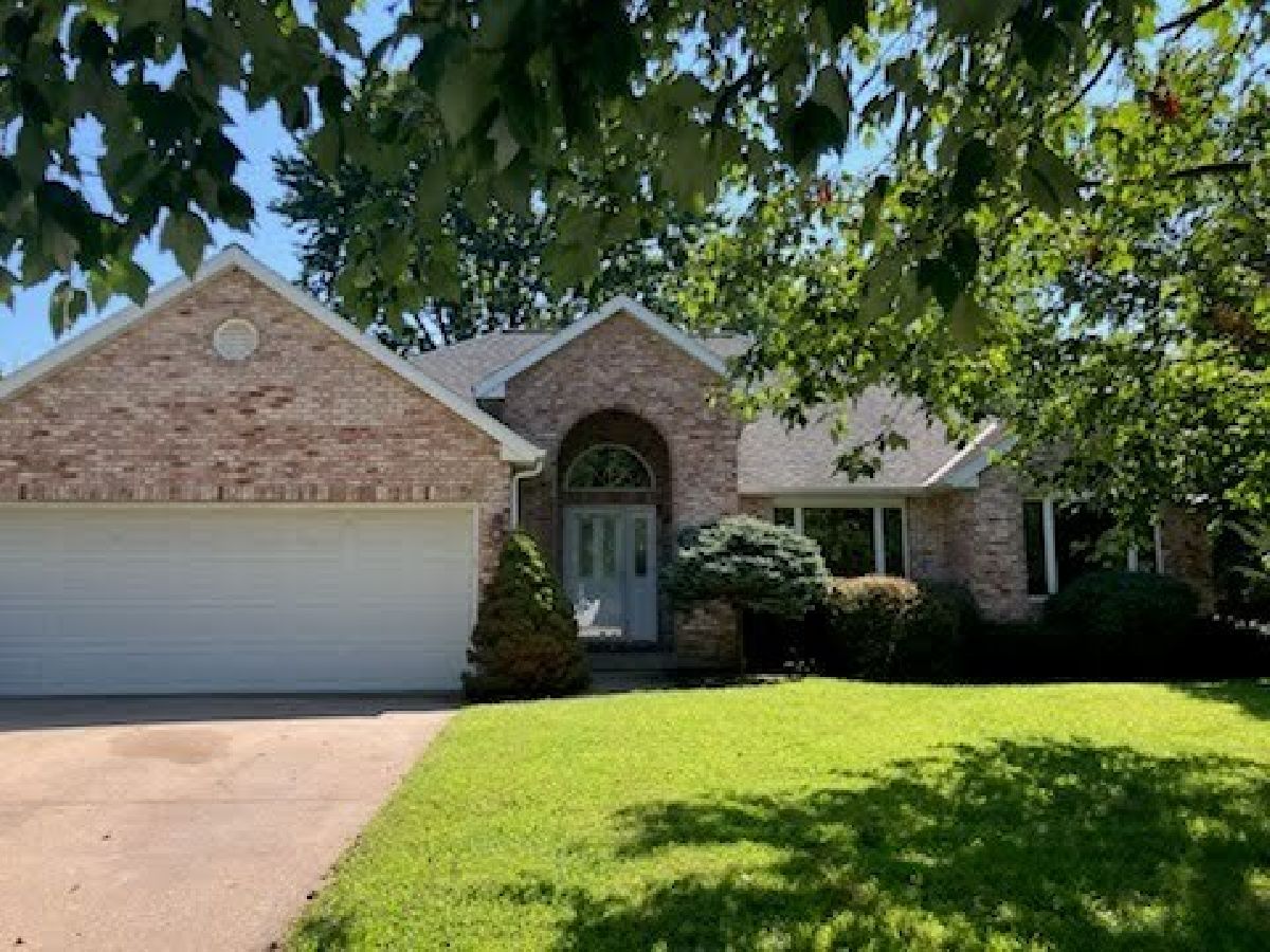  For Sale Quincy Illinois, 2814 Oakbrook Court