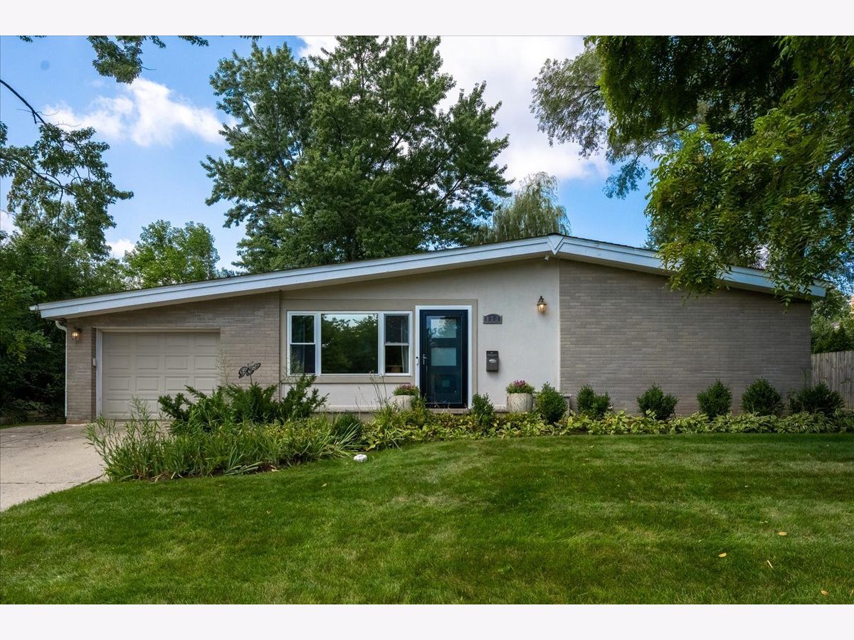  For Sale Highland Park Illinois, 872 Virginia Road