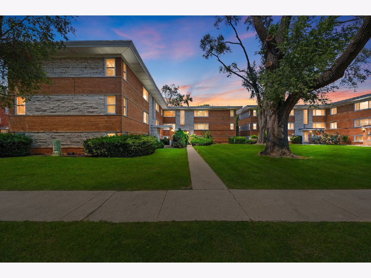 For Sale Worth Illinois, 6846 Lode Drive