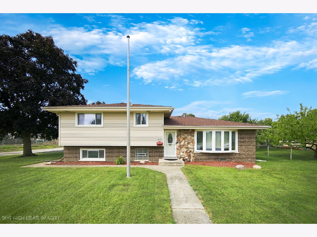  For Sale Worth Illinois, 7040 107th Street
