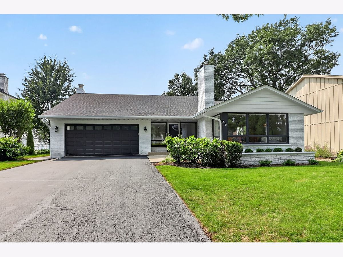  For Sale Clarendon Hills Illinois, 282 Stonegate Road