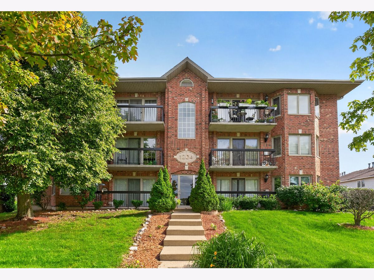  For Rent Naperville Illinois, 1204 Chalet