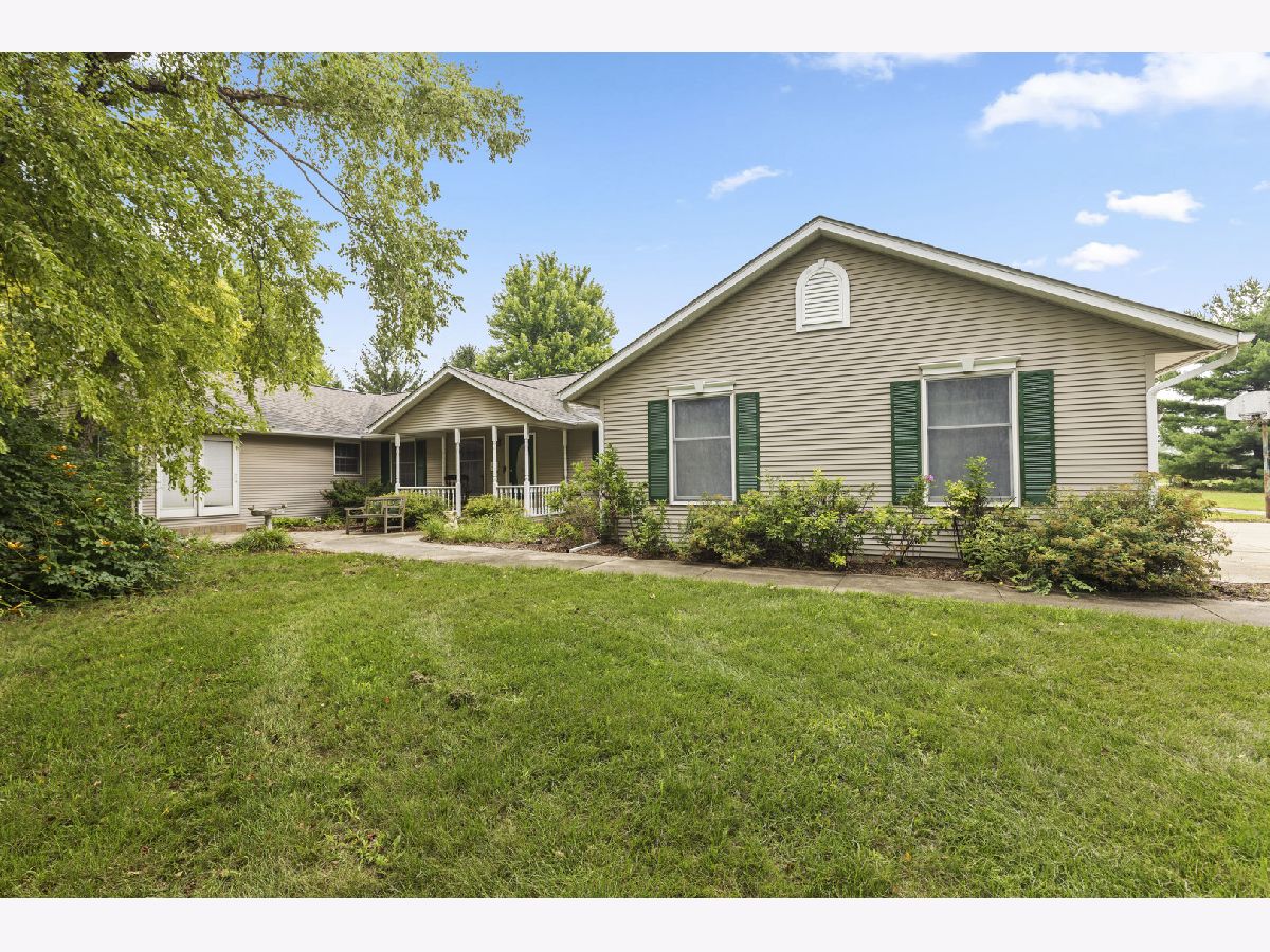  For Sale Marengo Illinois, 21810 Pleasant Grove Road