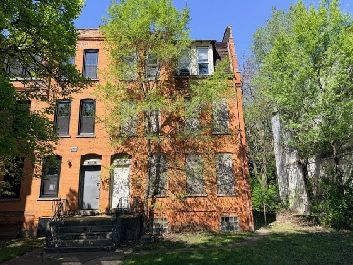  For Sale Chicago Illinois, 10522 Maryland Avenue