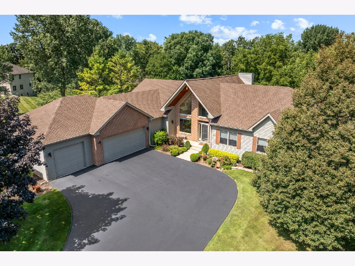 Homes For Sale Parkside Crossing Huntley Illinois, 16002 Lerita Court
