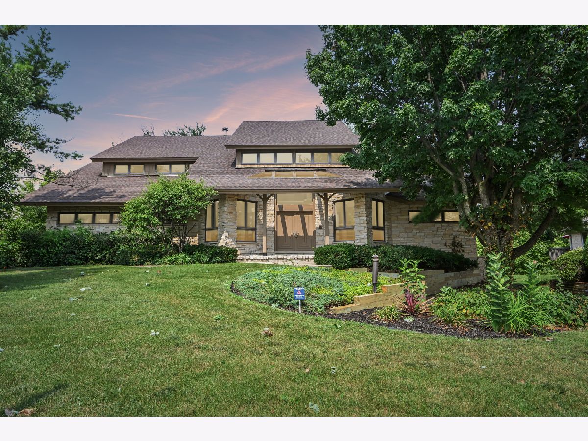 Homes & Condominiums For Sale Carriage Green Darien Illinois, 8420 Evergreen Lane