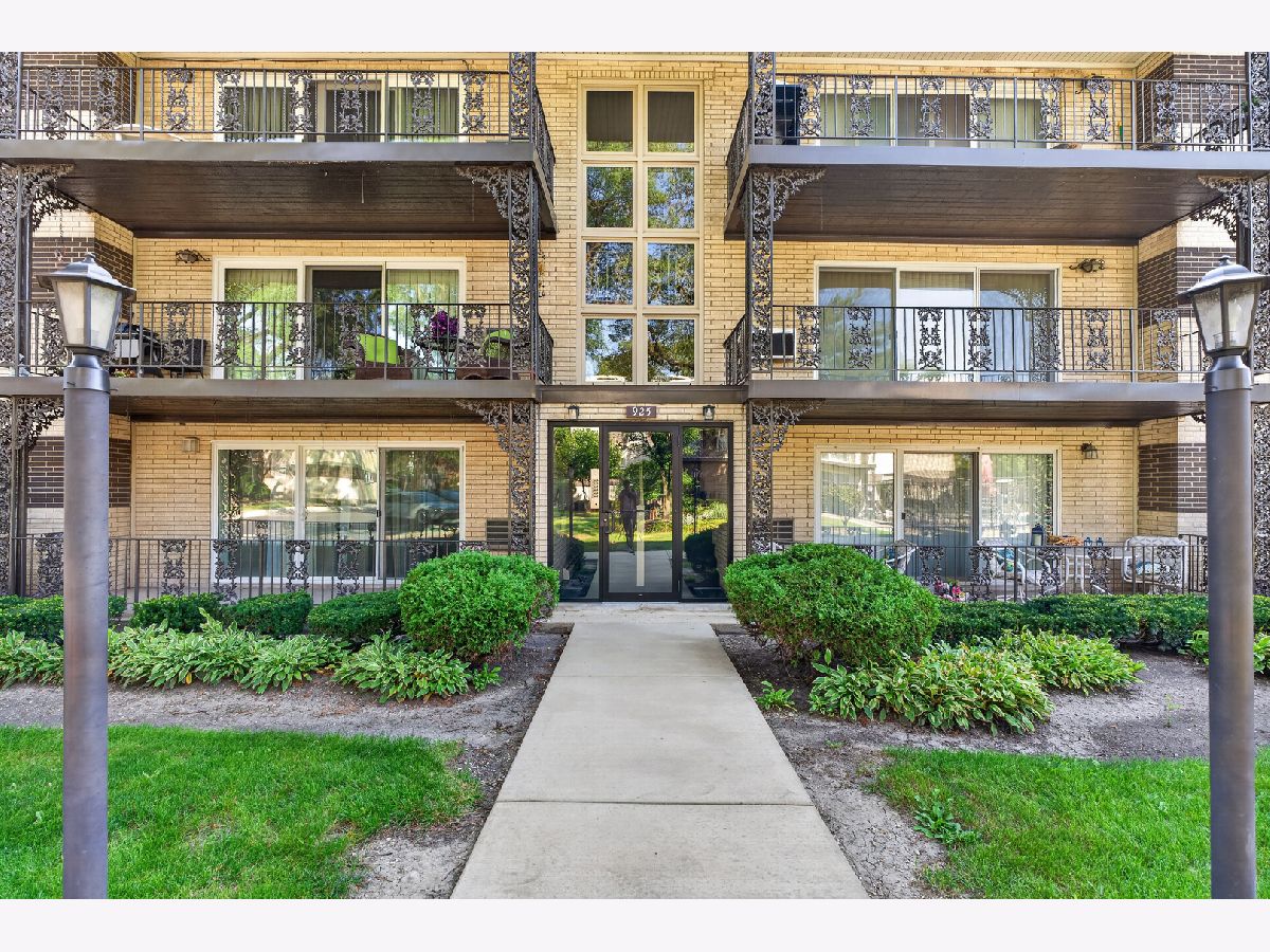  For Sale La Grange Illinois, 925 8th Avenue
