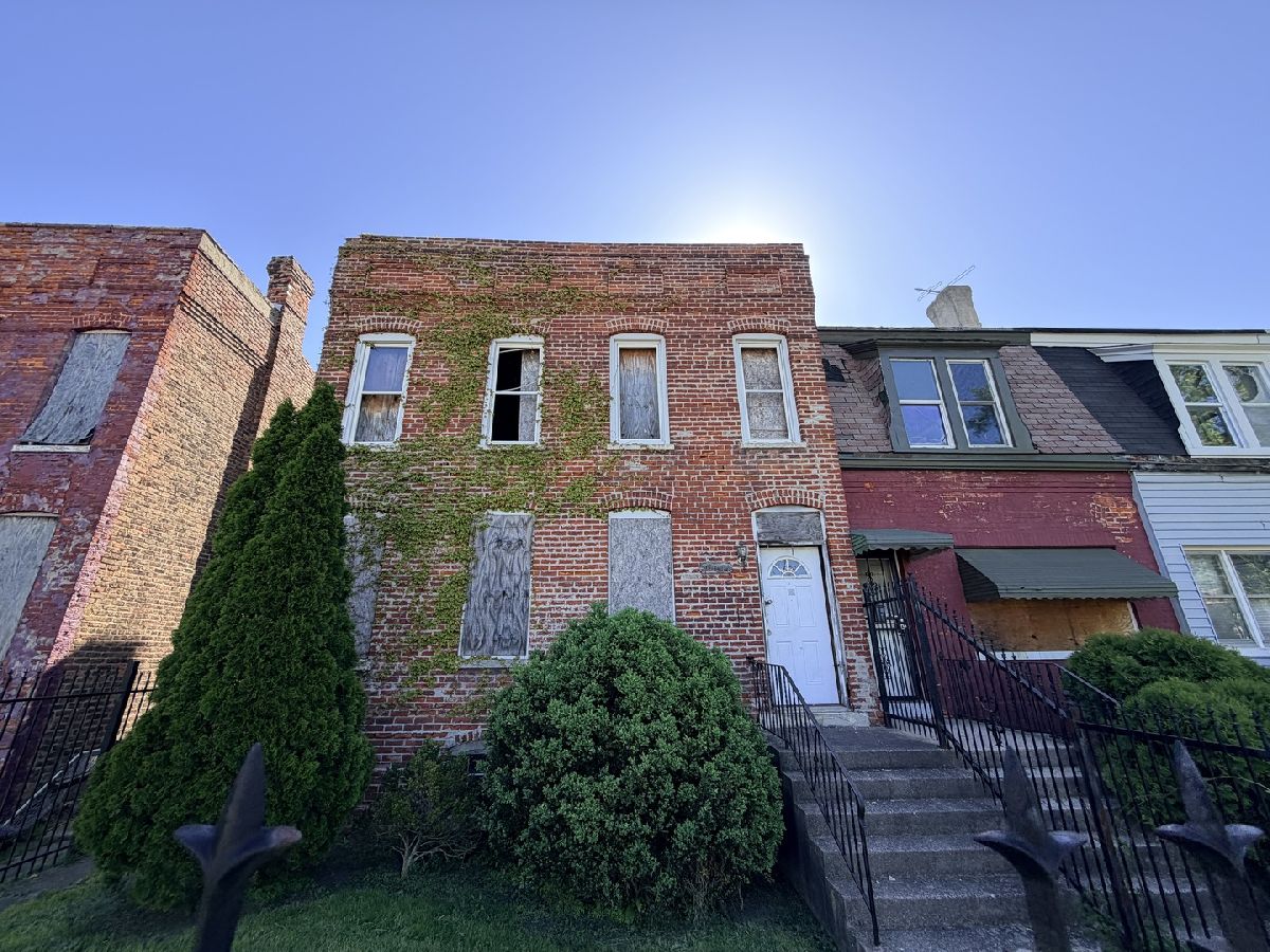  For Sale Chicago Illinois, 10645 Champlain Avenue