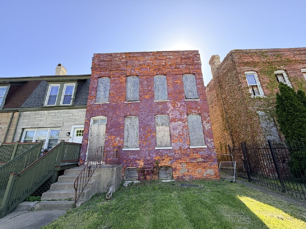  For Sale Chicago Illinois, 10643 Champlain Avenue