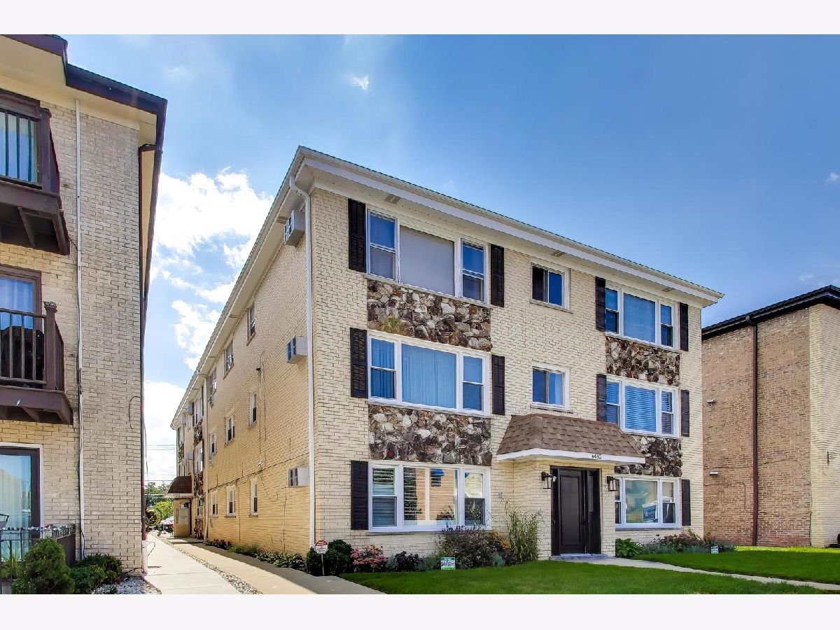  For Sale Chicago Illinois, 6460 Northwest Highway