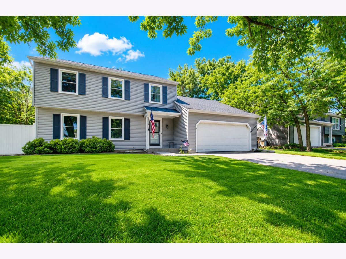  For Sale St Charles Illinois, 1581 Madison Avenue