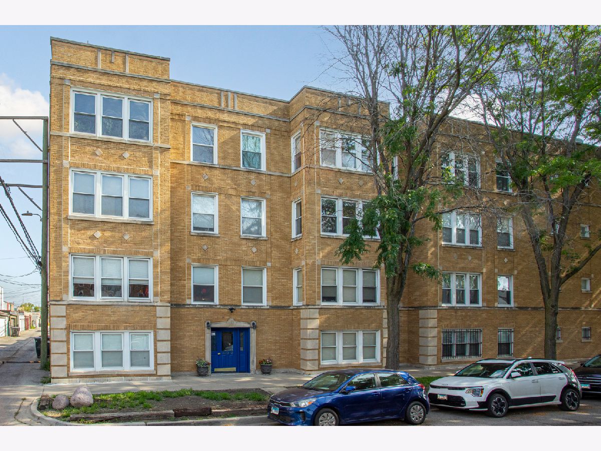  For Sale Chicago Illinois, 3512 Leland Avenue