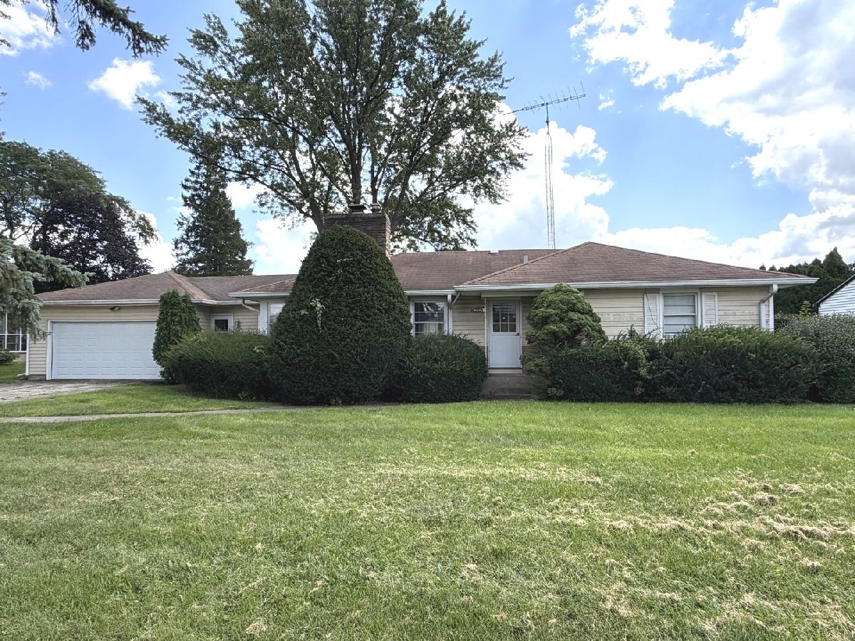  For Sale East Dundee Illinois, 634 Barrington Avenue