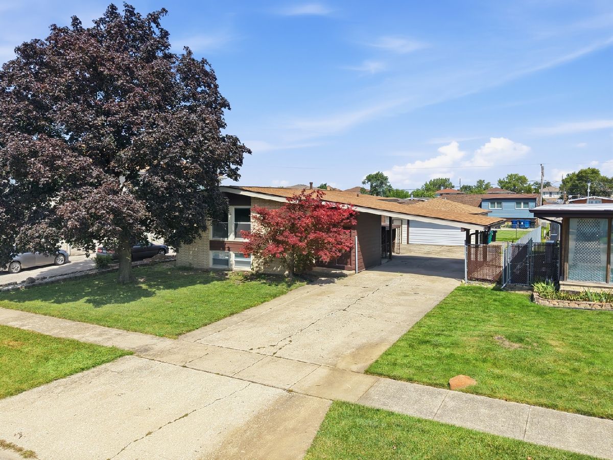  For Sale Bridgeview Illinois, 7836 80th Place