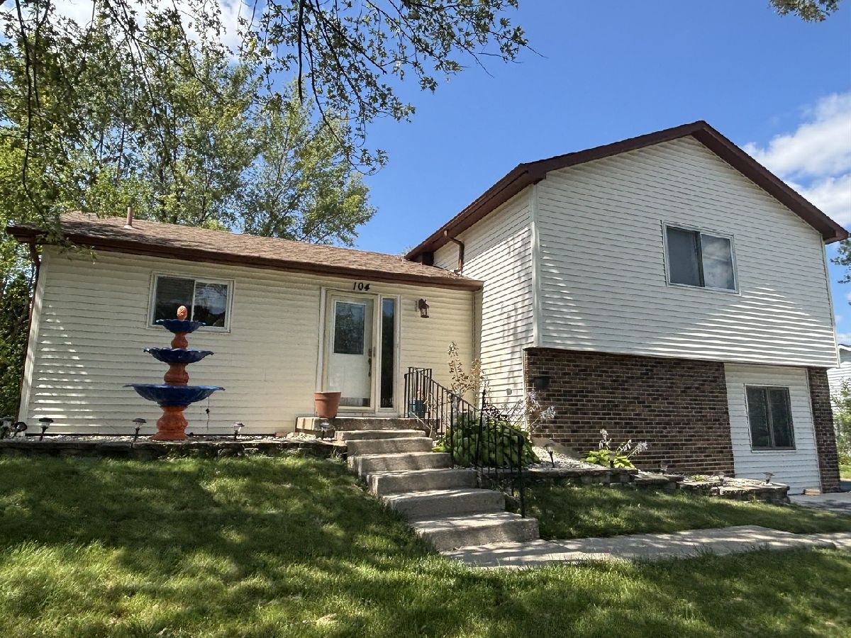  For Sale Matteson Illinois, 104 Pheasant Road