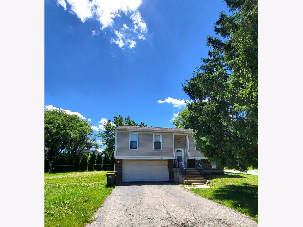  For Sale Carol Stream Illinois, 682 Oswego Drive