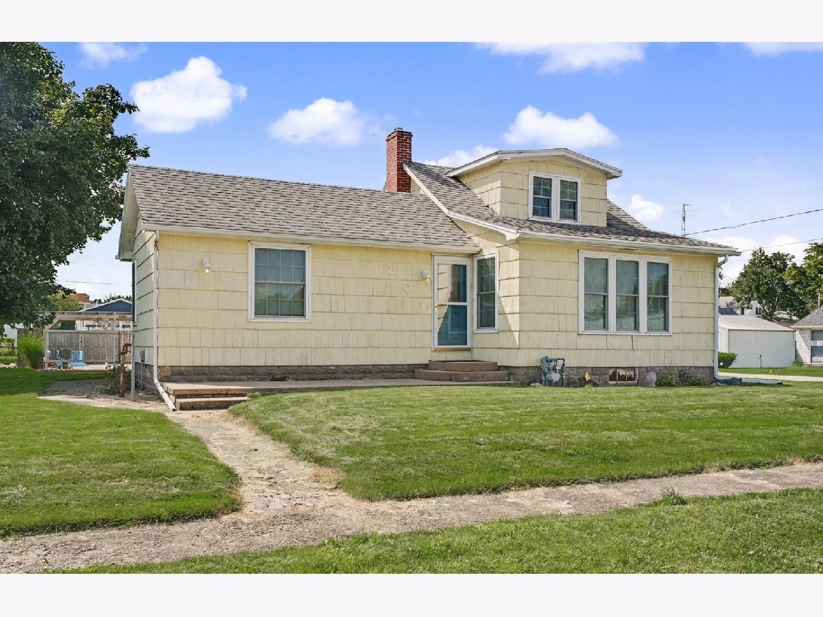  For Sale Elliott Illinois, 201 Main Street