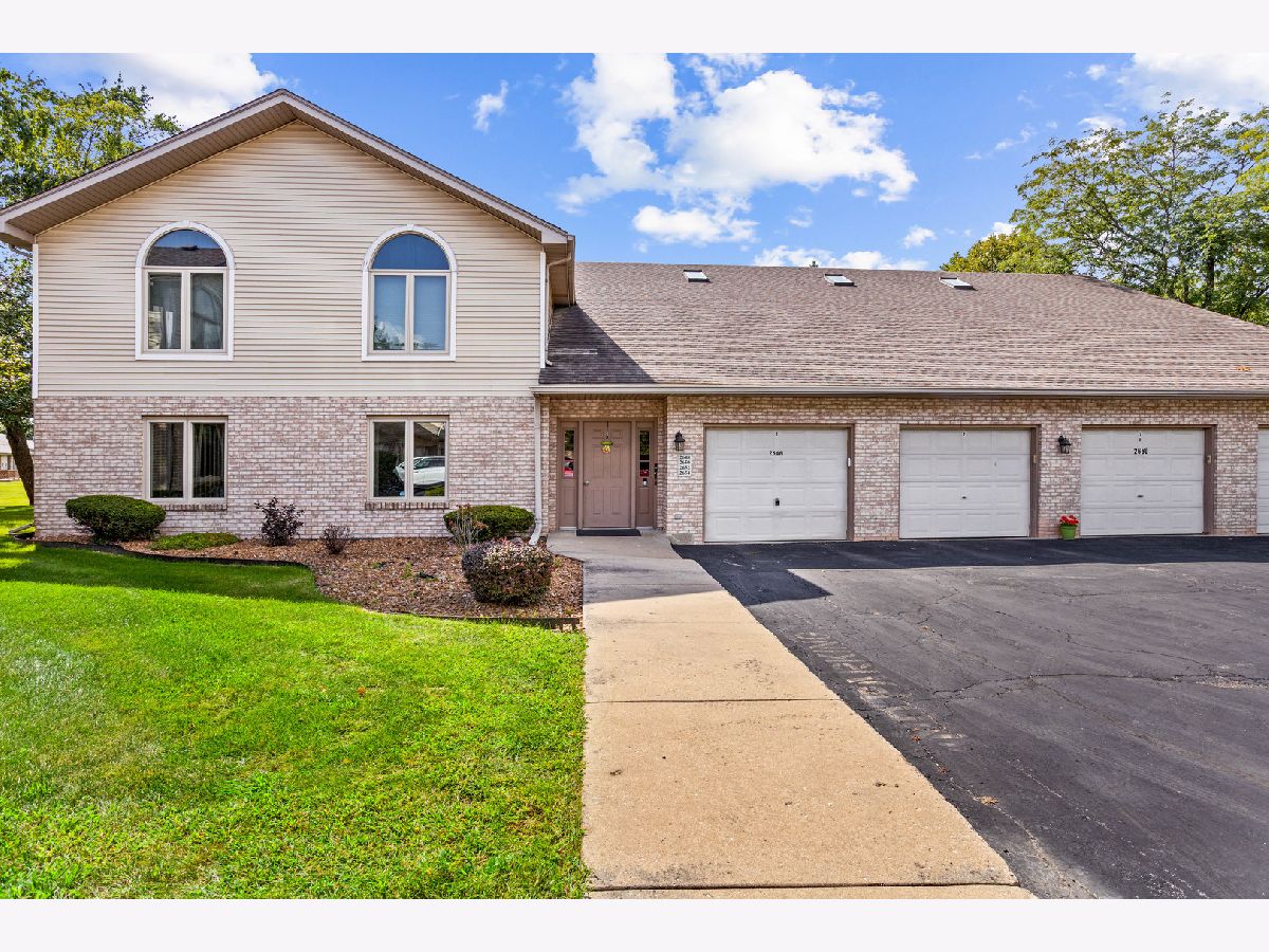  For Sale Joliet Illinois, 2648 Crescenzo Drive
