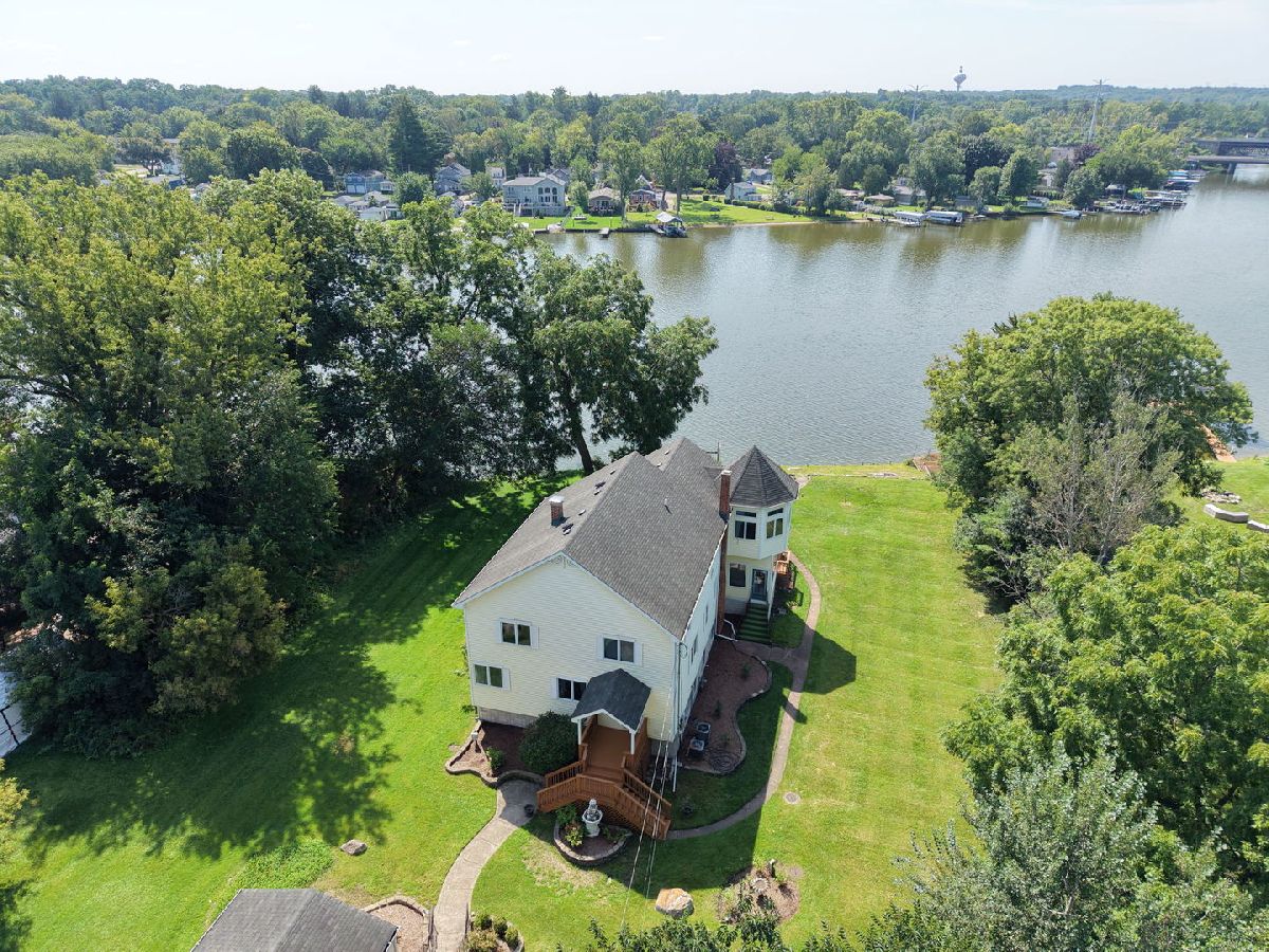  For Sale Cary Illinois, 1301 Tower Lane