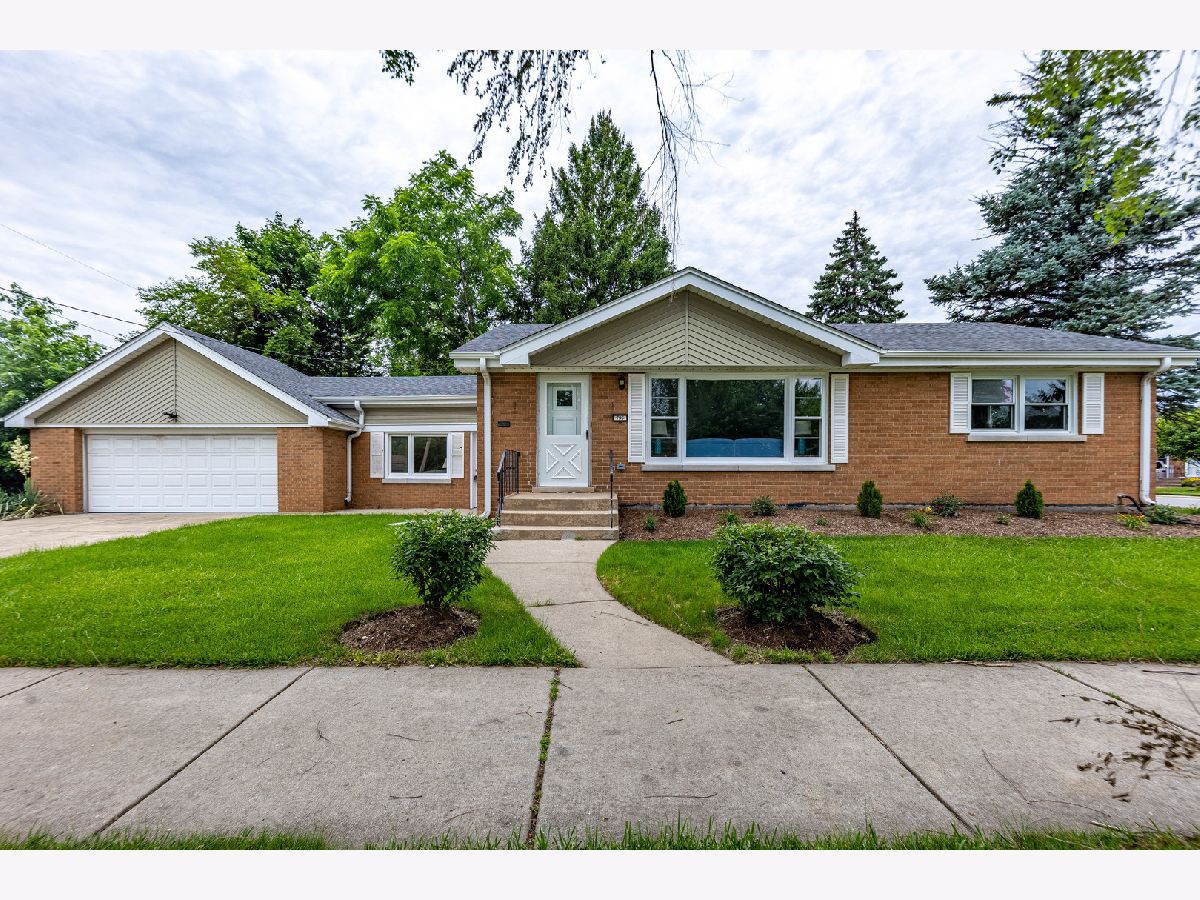 Homes For Sale Hoekstras Dutch Valley South Holland Illinois, 795 163rd Street