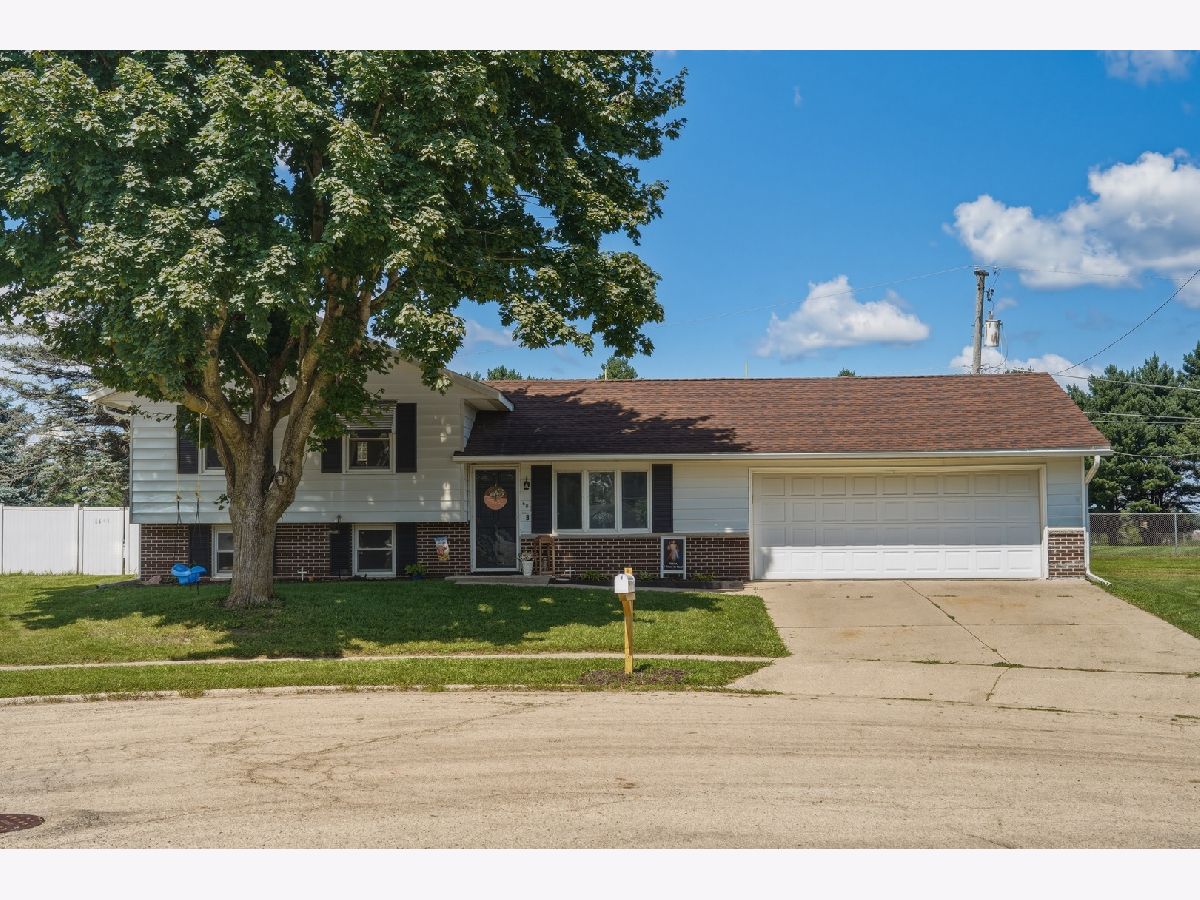  For Sale Dixon Illinois, 601 High Street
