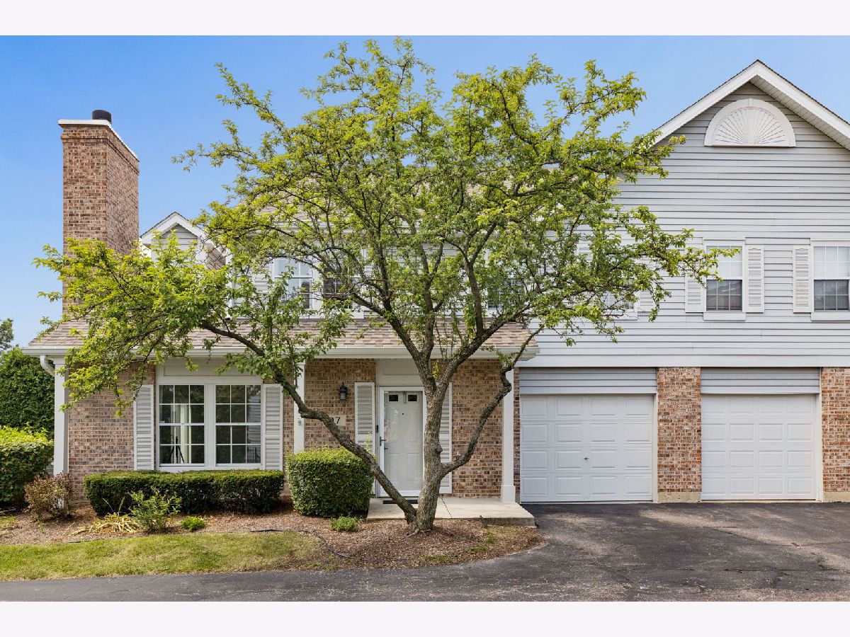 Townhomes & Condos For Sale Townes Of Oakhurst Aurora Illinois, 97 Cammeron Court