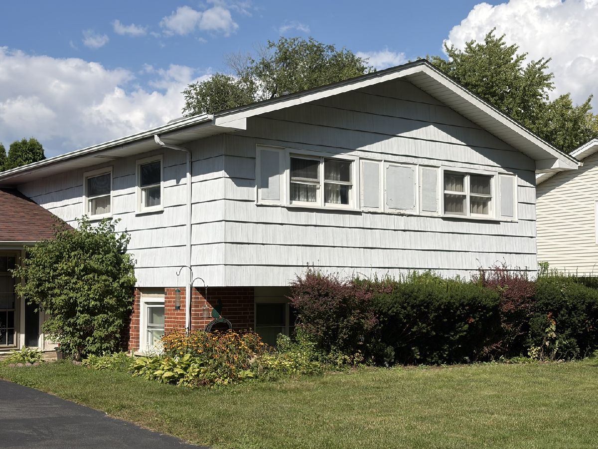 For Sale Hoffman Estates Illinois, 570 Jamison Lane